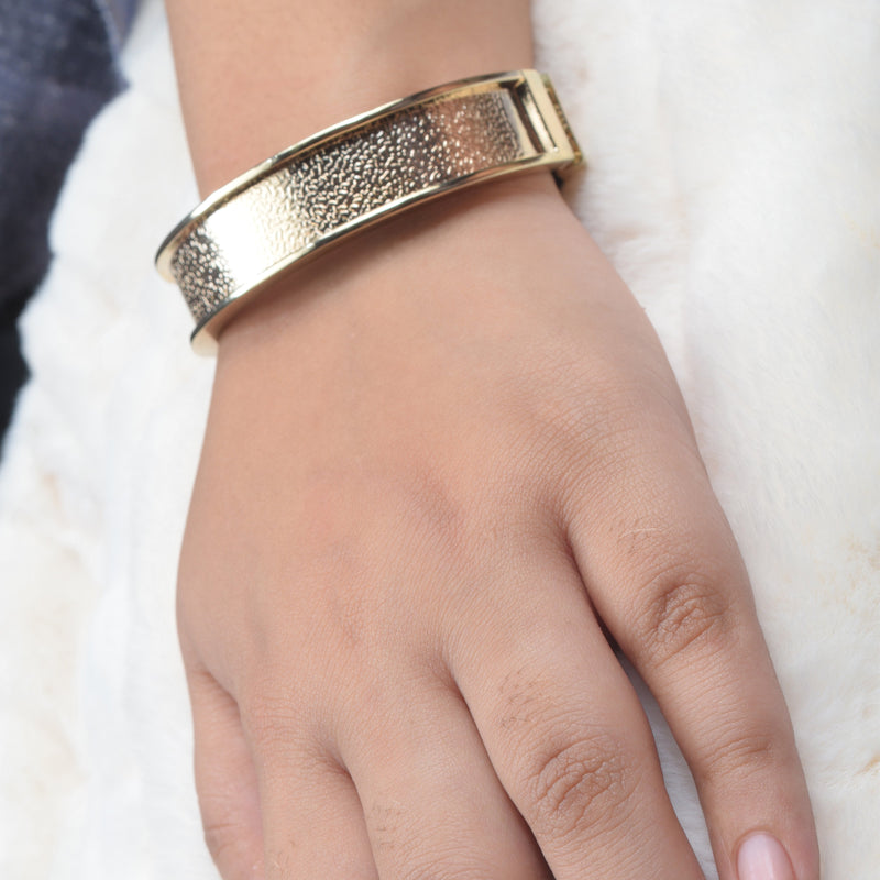 Ladies Full Stylish Mattel Hand Bracelets-SP2535